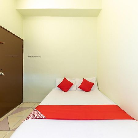 Super Oyo 432 My 7Days Inn Джохор-Бару Экстерьер фото
