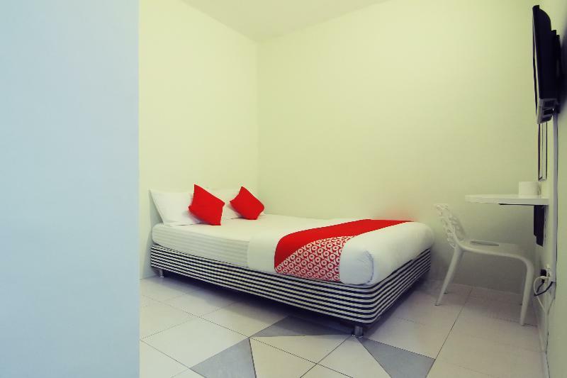 Super Oyo 432 My 7Days Inn Джохор-Бару Экстерьер фото