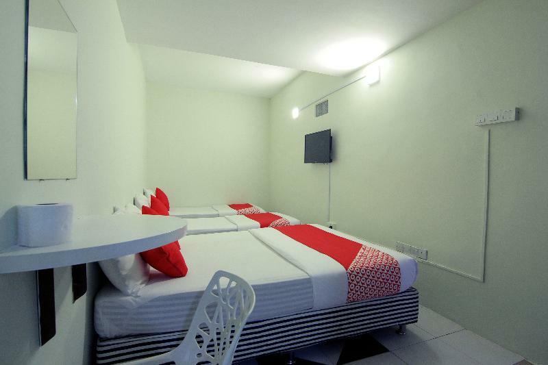 Super Oyo 432 My 7Days Inn Джохор-Бару Экстерьер фото